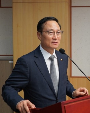 홍영표.jpg