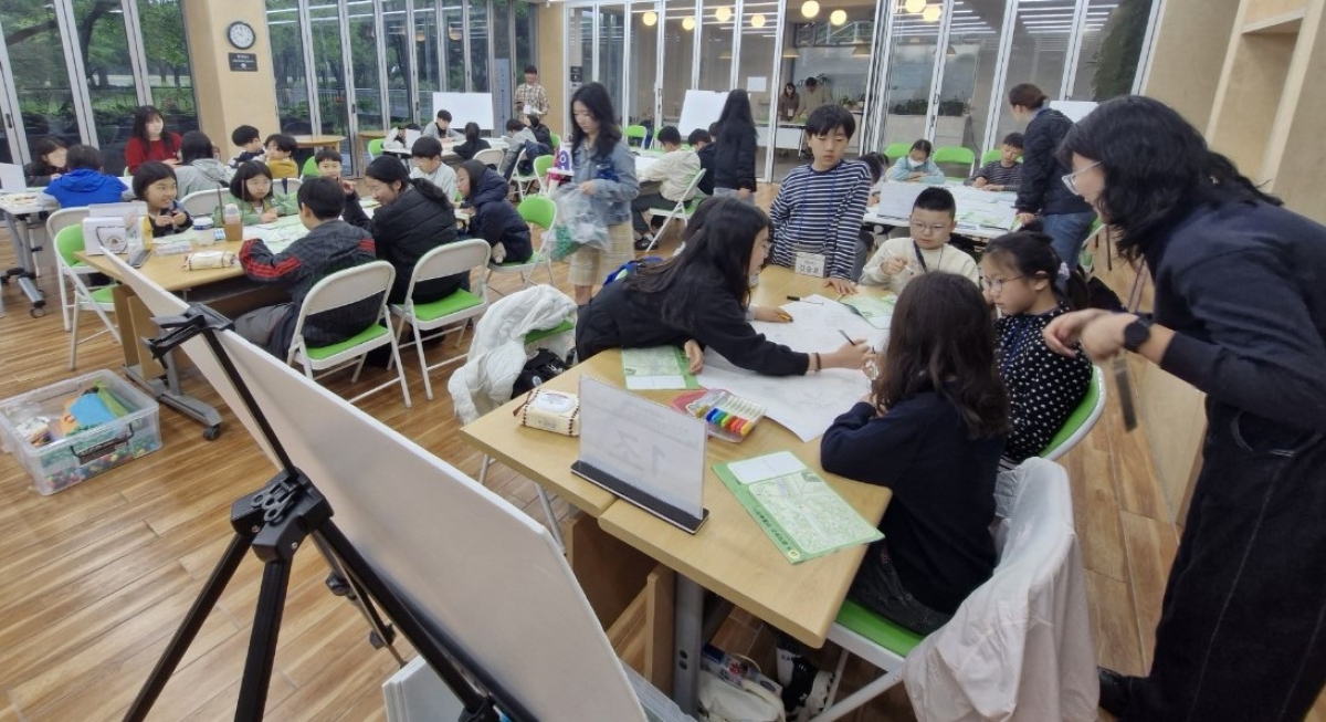 2025년17기 어린이조경학교-활동사진2.jpg