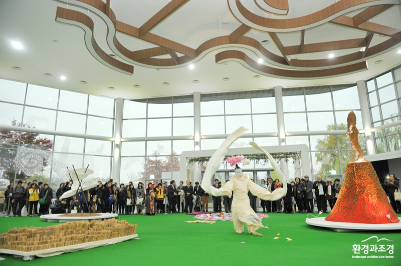 12.19_미술제개막식때 사진.jpg