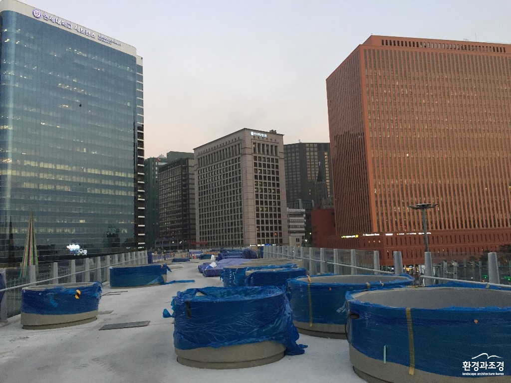 3. 서울로 7017 현재사항(공사중).JPG