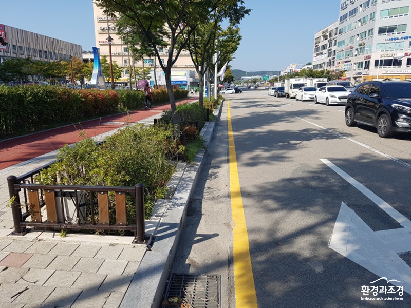 6. 식물재배화분(오창빗물유출제로화단지).jpg