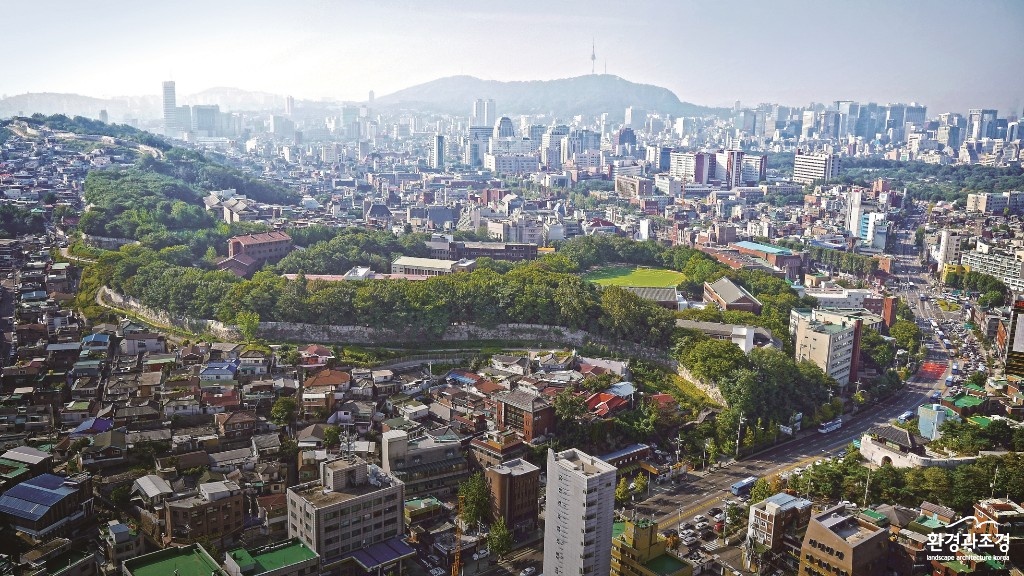 낙산 구간 성벽.jpg