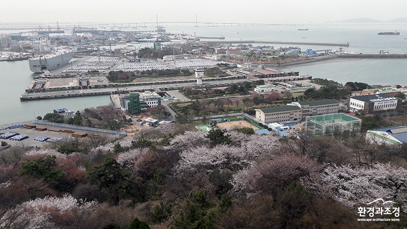 월미공원 전망대 갑문 전경.jpg