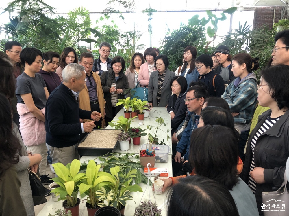 [크기변환]6. (봉사실습과정) 실내식물 삽목 실습.jpg