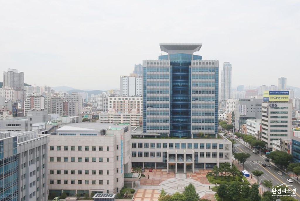 시청사전경 보도.jpg