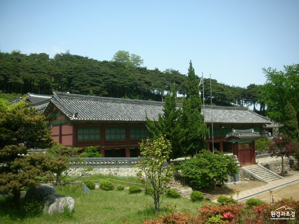 1. 강릉향교 명륜당 (1).JPG