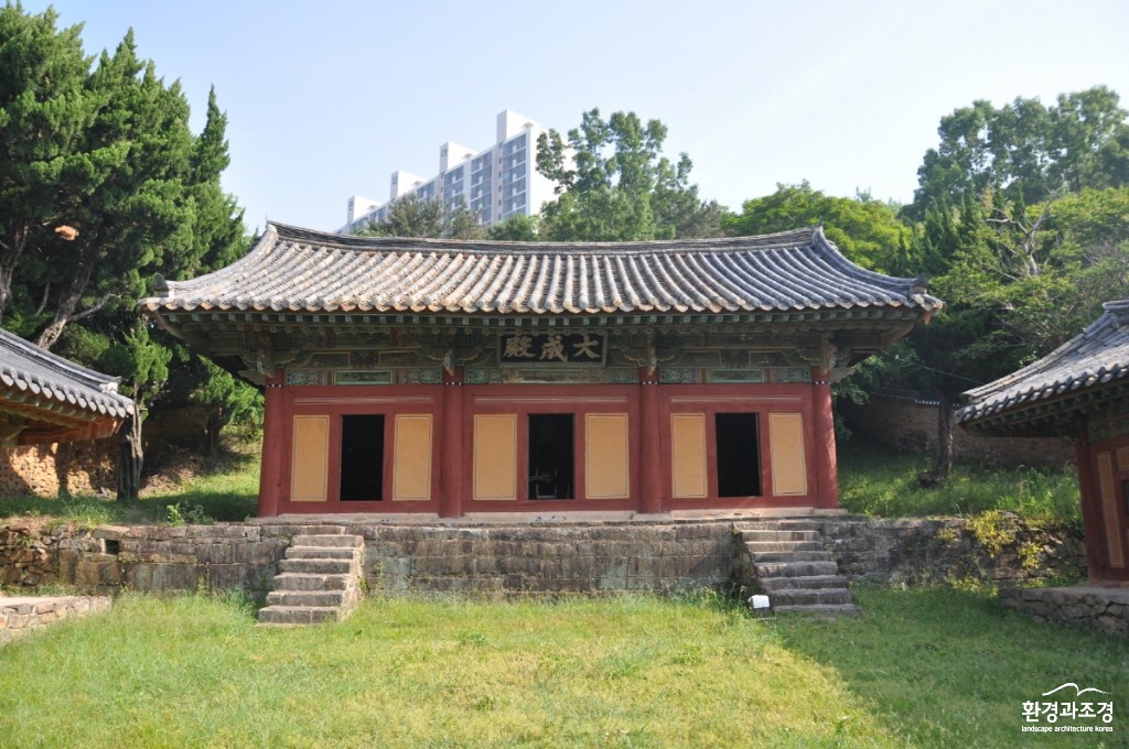 7. 밀양향교 대성전 (1).JPG