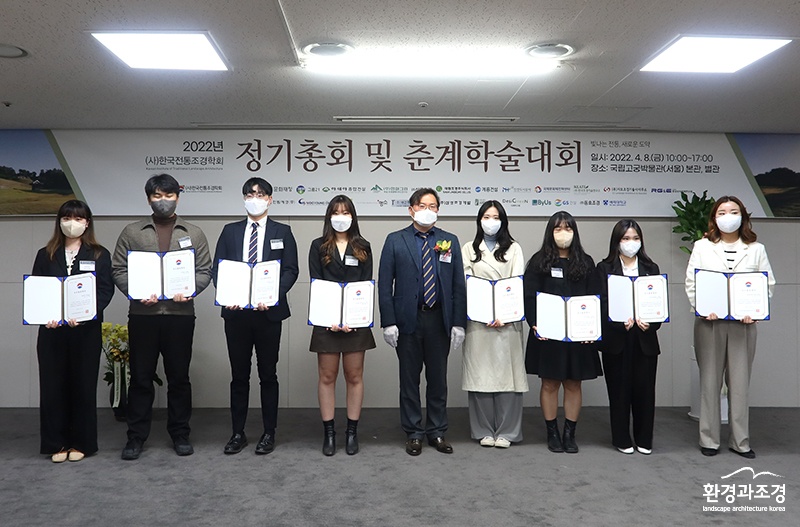학생들.jpg