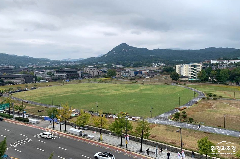 녹지광장 전경 보도.jpg