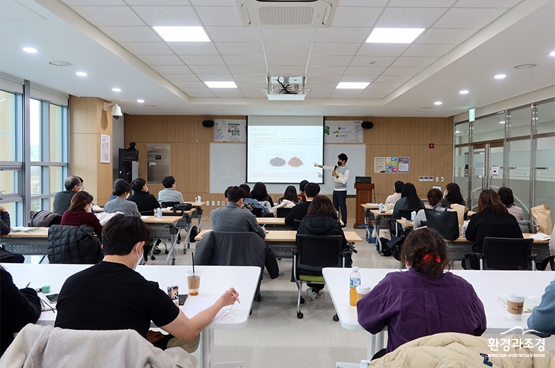 전체사진 보도.jpg