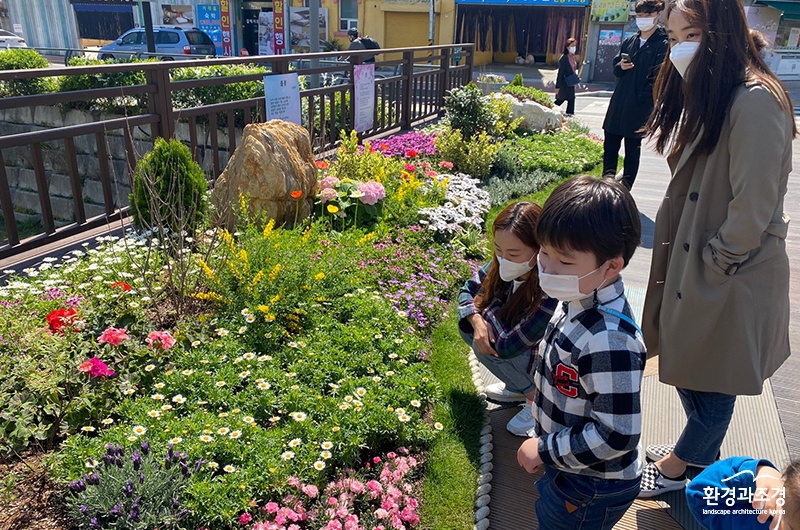 성북구 성북천 교량 테마화단 (사진=서울시 제공).jpg