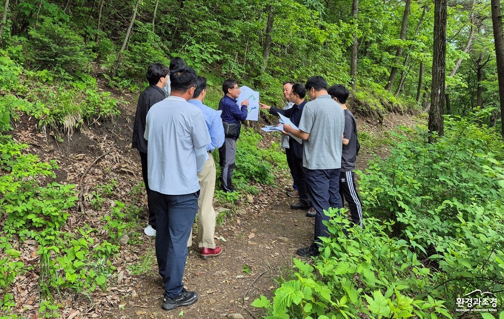 사진1. 토지피복 예측기반 현장토론회(장수 무룡고개).jpg