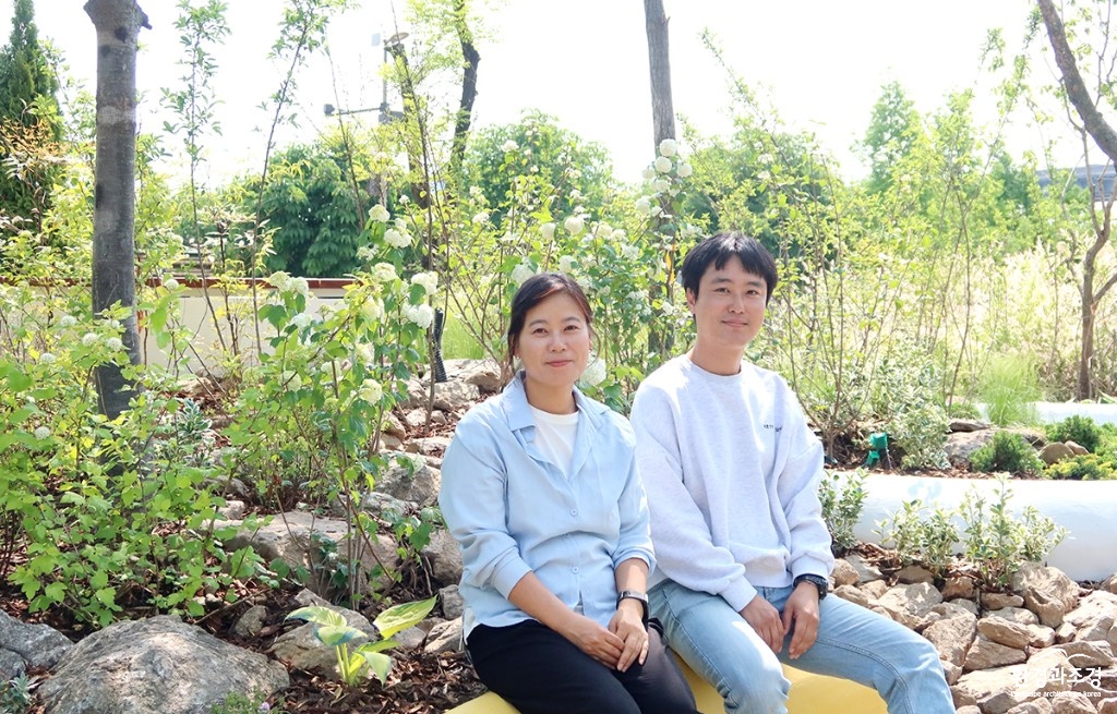 작가2.jpg