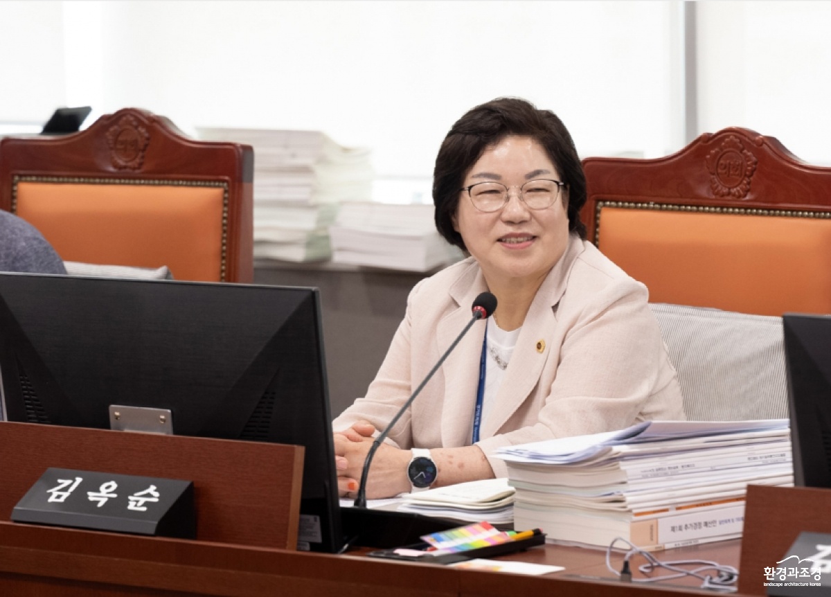 250704 김옥순 의원, 경기도 정원치유 활성화 지원 조례안 제정 추진 복사.jpg
