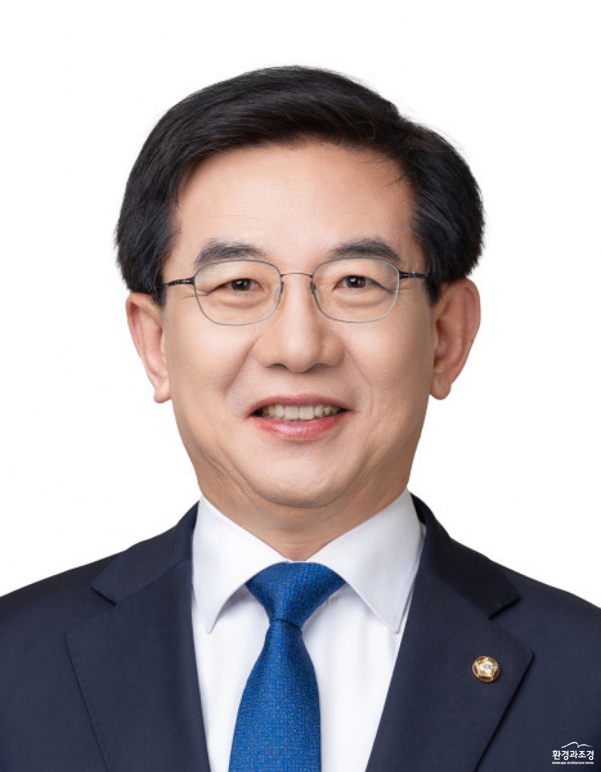 정일영(칼라_명함판_사진)-1.jpg