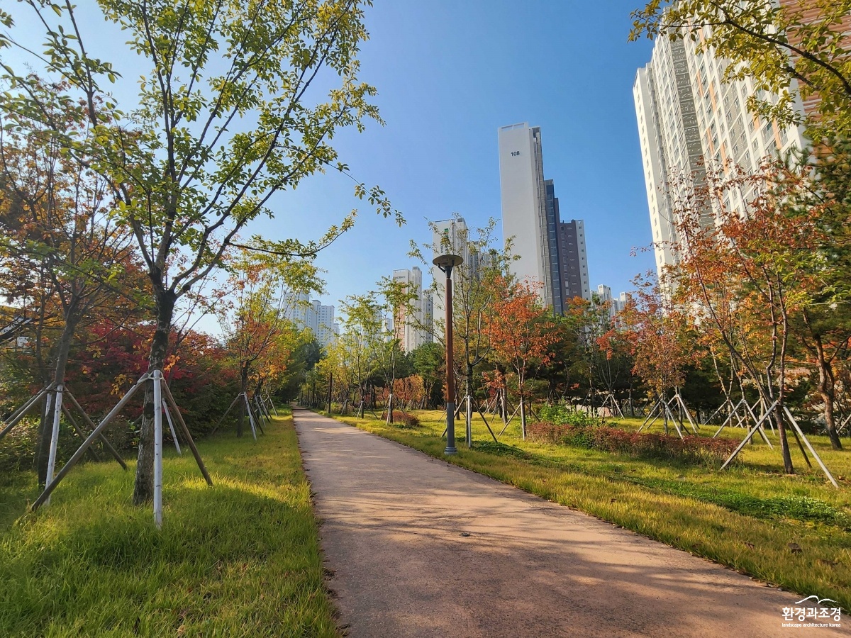 사진1._경상북도_구미시_구미국가산업단지_미세먼지_차단숲.jpg