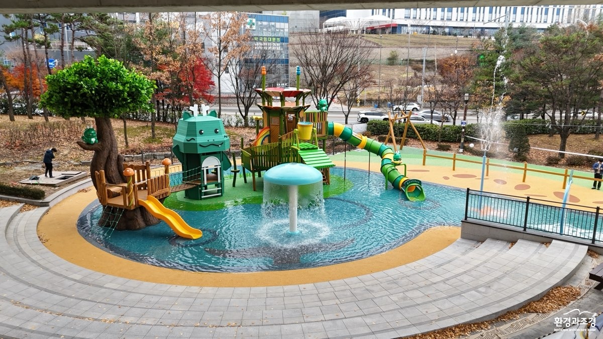 동백지구 늘찬근린공원 물놀이장 조성사업 현장 모습.jpg