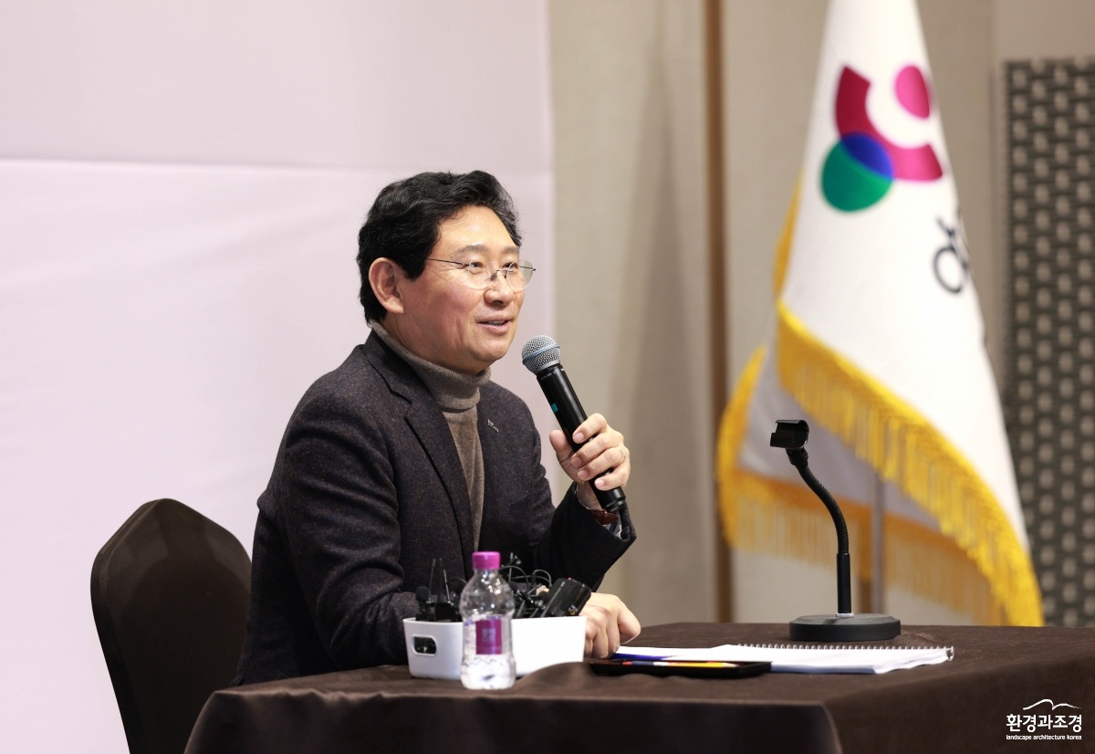 7-2. 이상일 용인특례시장은 9일 기흥ICT밸리에서 신년 언론브리핑을 진행했다.jpg