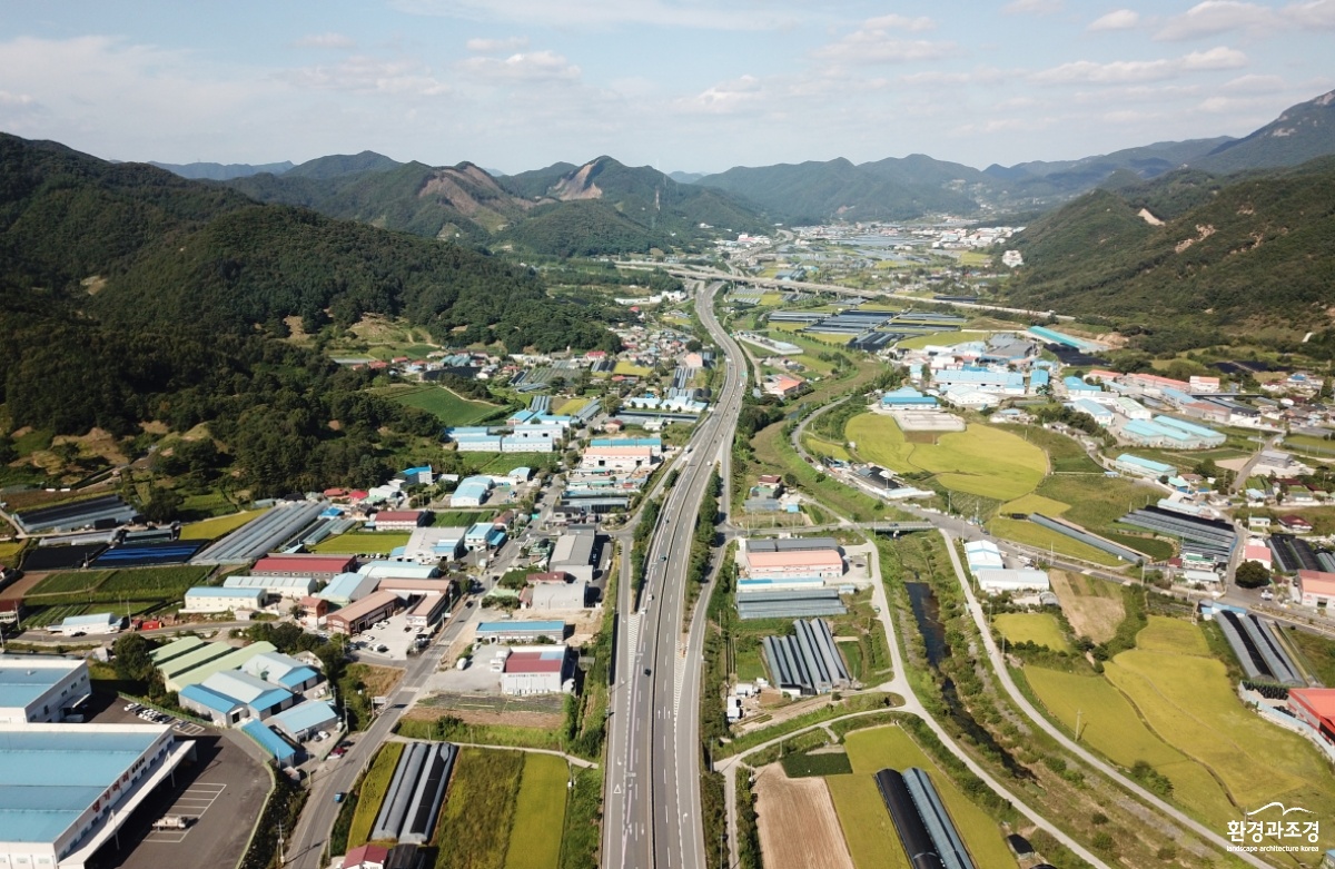 공장·창고·축사와 주거지가 혼재된 농촌지역 모습(사진=농림축산식품부 제공).jpg