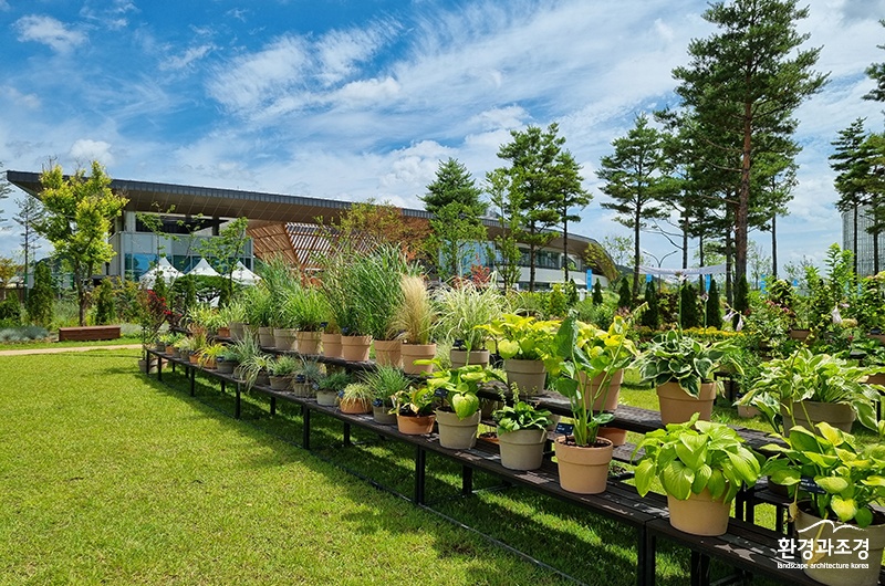 2022년 국립세종수목원에서 진행된 상반기 정원식물 전시회 모습.jpg